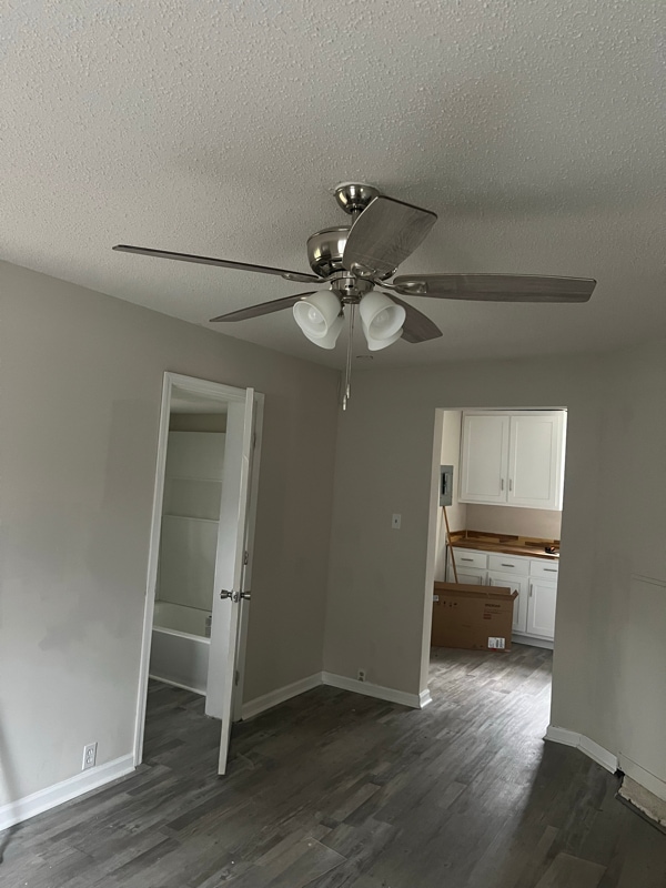 Photo - 526 10th Ave