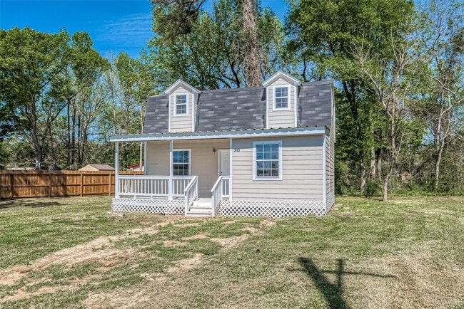 Photo - 913 Nevell St