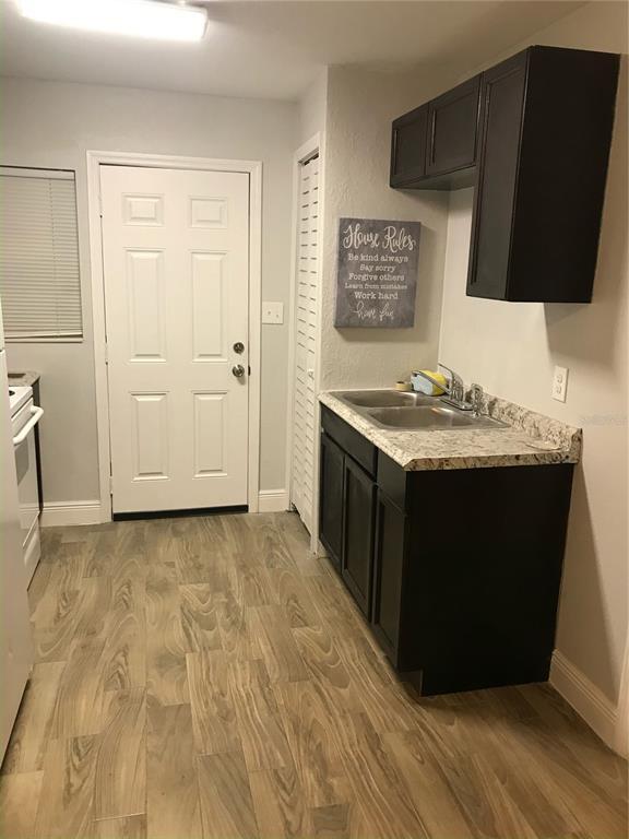 Photo - 224 E St Unidad 4