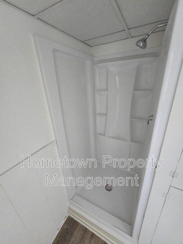 Photo - 548 Nelson St