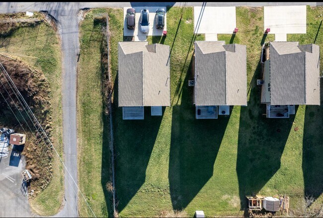 Photo - Beautiful home 3 minutes from ETSU!