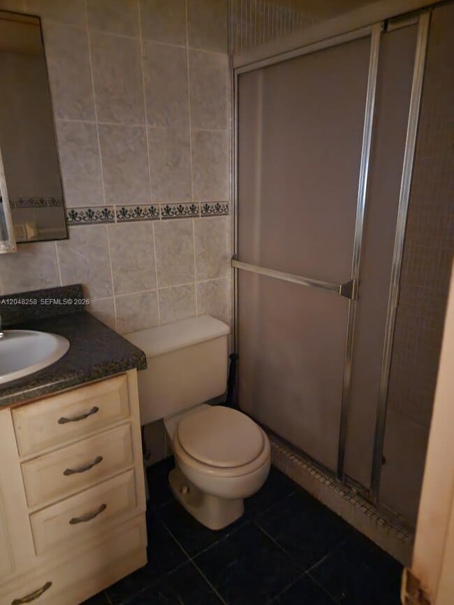 Building Photo - 1621 NW 46th Ave Unit 102