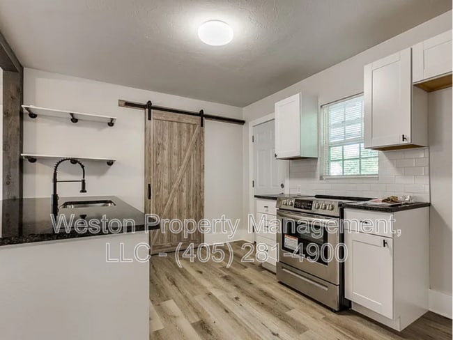 Photo - 630 E Comanche St
