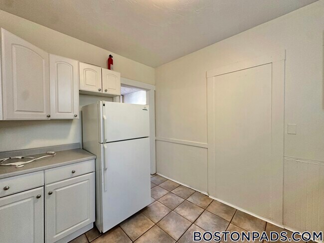 520 Cambridge St Unit 3