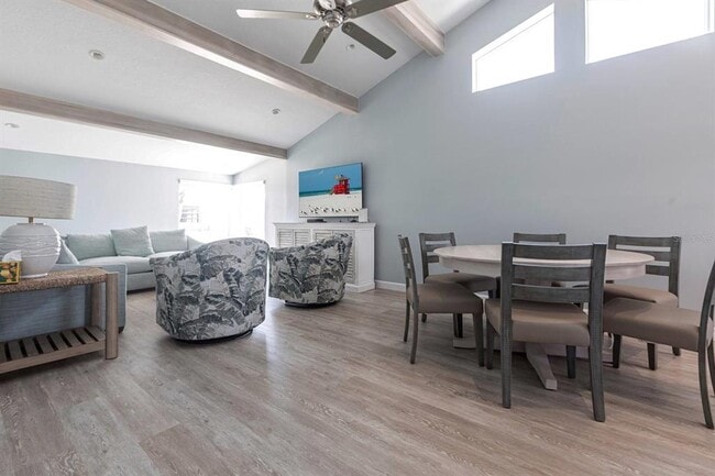 Building Photo - 6020 Midnight Pass Rd