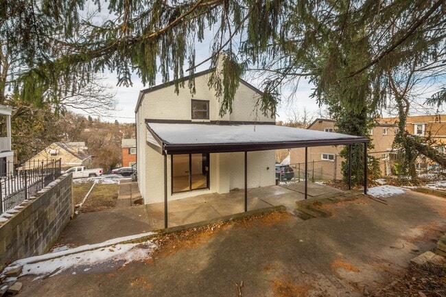 Photo - Ready for move in! Check out this RENOVATED 3 bedroom in BROOKLINE! UNBEATABLE LOCATION!