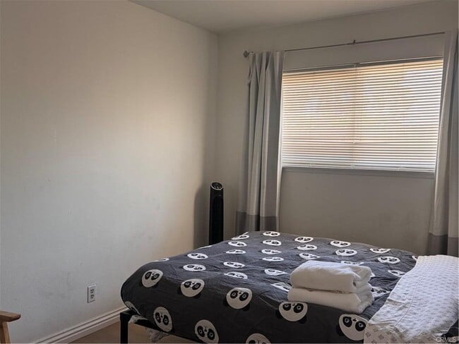 Building Photo - 18507 Bellorita St Rental