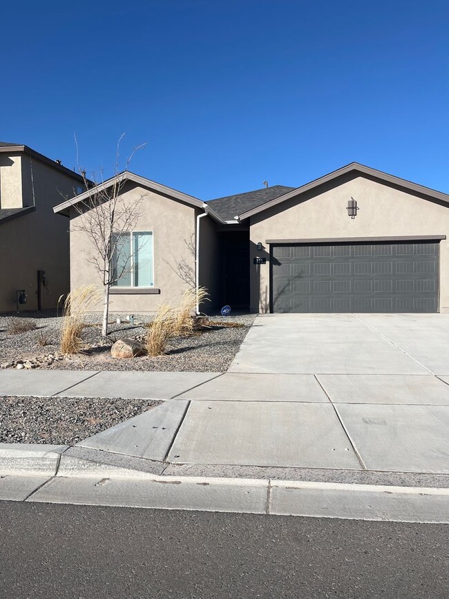 Prism Ave SW, Rio Rancho - Prism Ave SW, Rio Rancho House