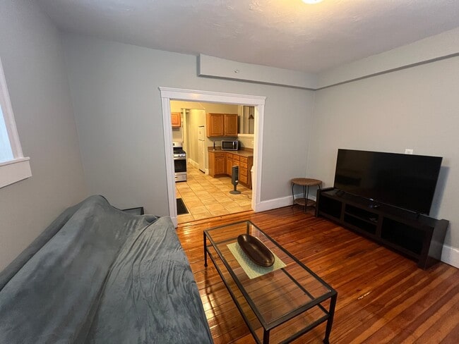 Photo - 14-16-16 Hamilton Rd Unidad 14-A