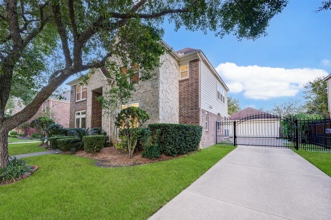 Photo - 2027 Westshore Dr