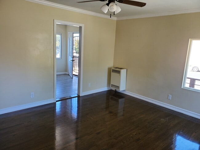 Entering Front Door Living Room - 421 N Ditmar St Unit A