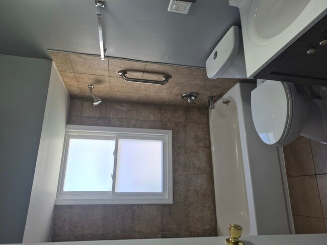 Photo - 2821 147th St