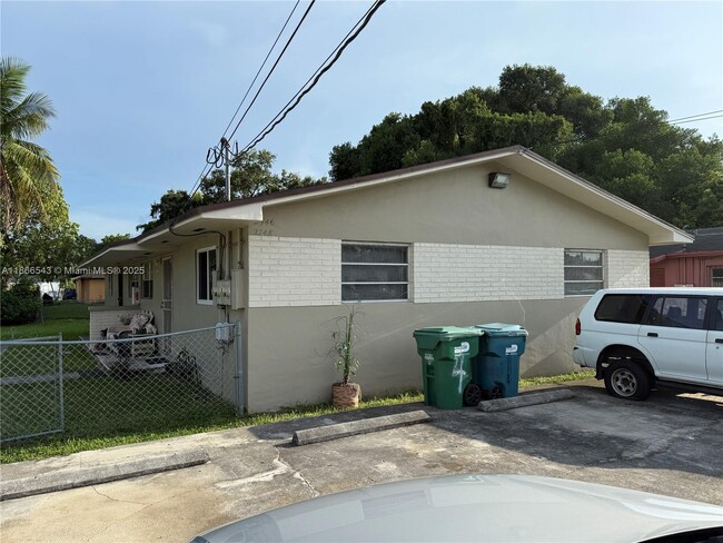 Building Photo - 2742 NW 49th St Unit 2746 Rental
