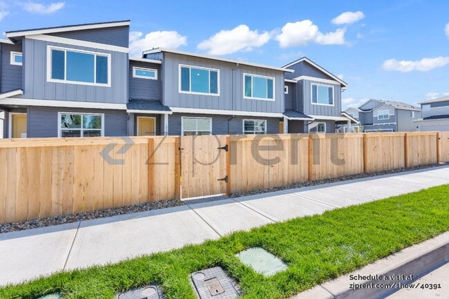 Photo - 18304 NE 43rd Pl Townhome