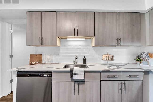 Photo - Edge At Farmington Hills - Farmington Hill...