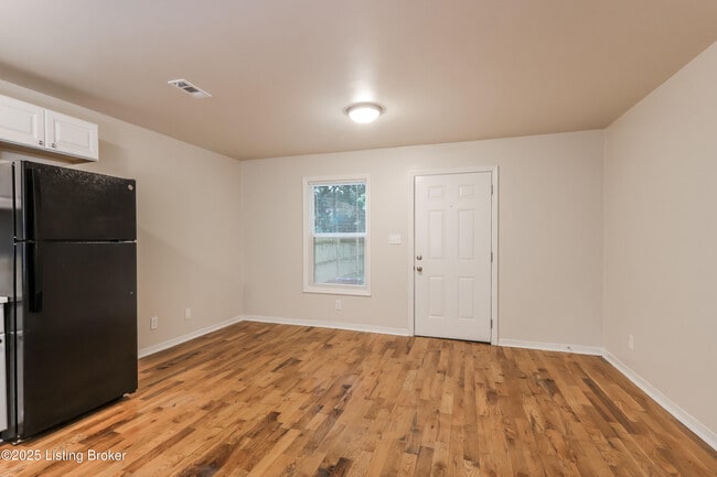 Photo - 2508 Rowan St