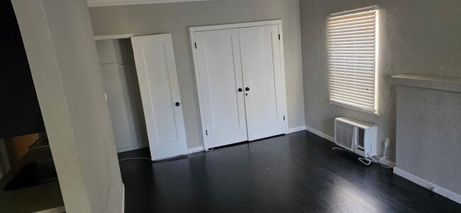 Photo - 119 N Wetherly Dr Unit number 1