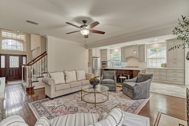 Photo - 47 Firethorn Pl