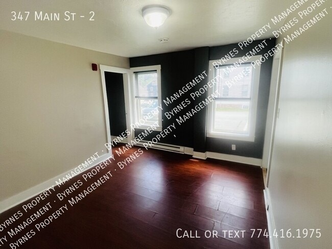 Photo - 347 NE Main St Unit 2