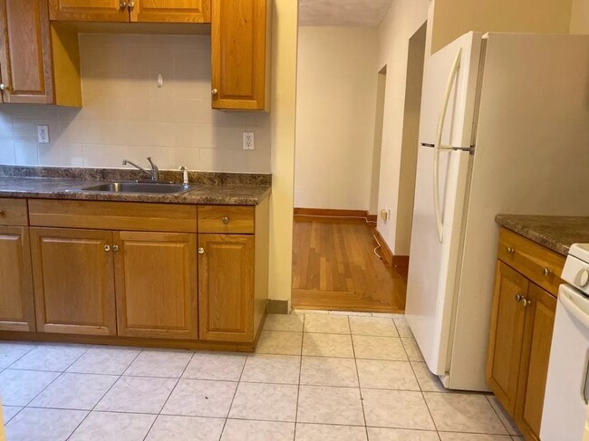 Building Photo - 324 Summit Ave Unit 03 Rental