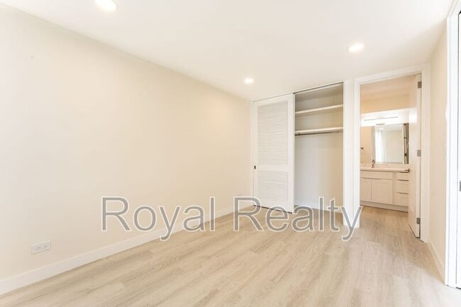Photo - 1717 Ala Wai Blvd Unit #2402