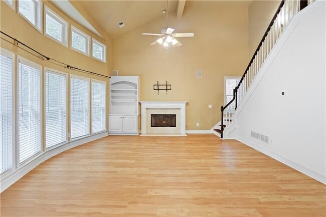 Photo - 1452 Crown Terrace