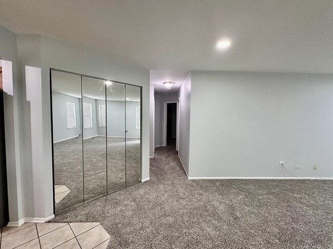 1200 Churchill Ct
