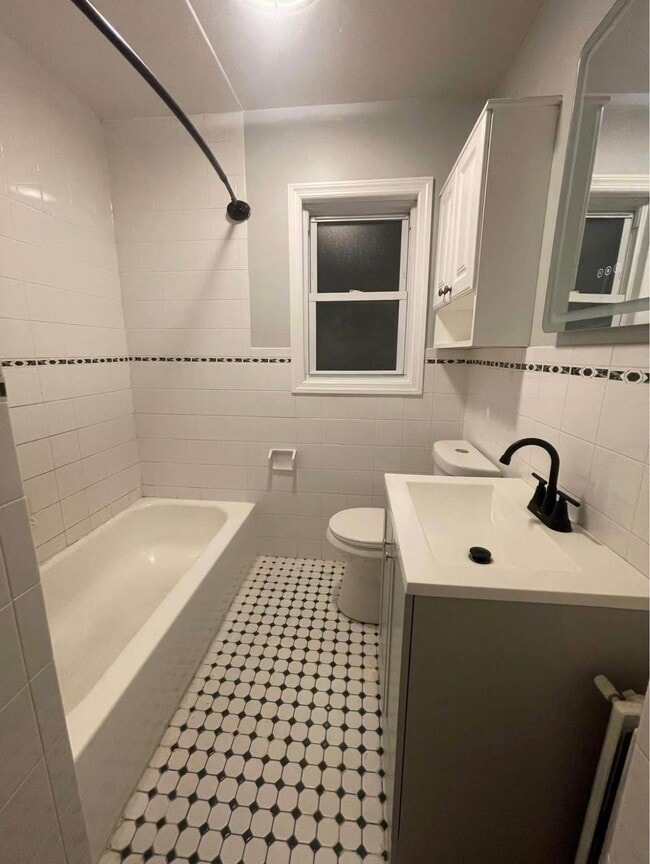 Photo - 78 W 51st St Unit 2