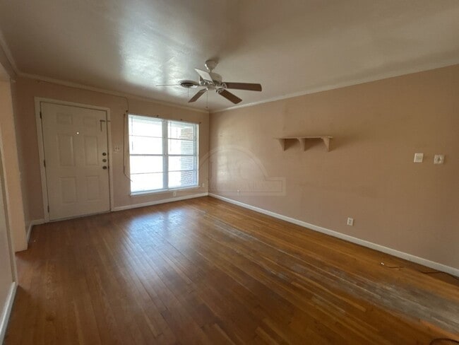 Photo - 1008 Goode Dr