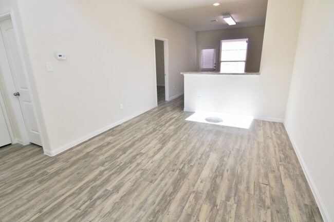 Photo - 6255 Brenwood Cir