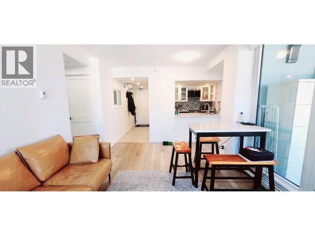 Photo - 183 Keefer Pl Unité 1101