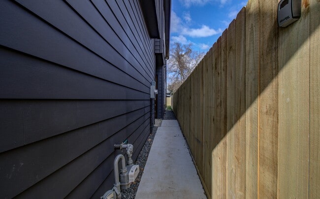 Photo - 4425 Providence St