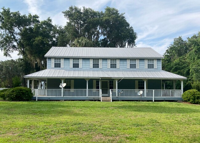 Building Photo - 2265 - McIntosh Unit 2265-3 Rental