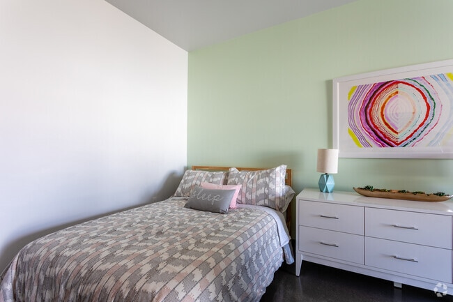 Studio, 1BA - 440 SF - The Addy