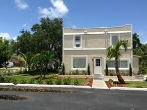 Building Photo - 2233 Madison St Unit 4