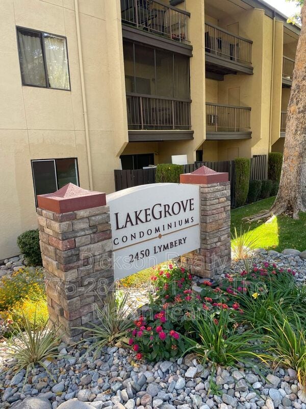 Building Photo - 2450 Lymbery St