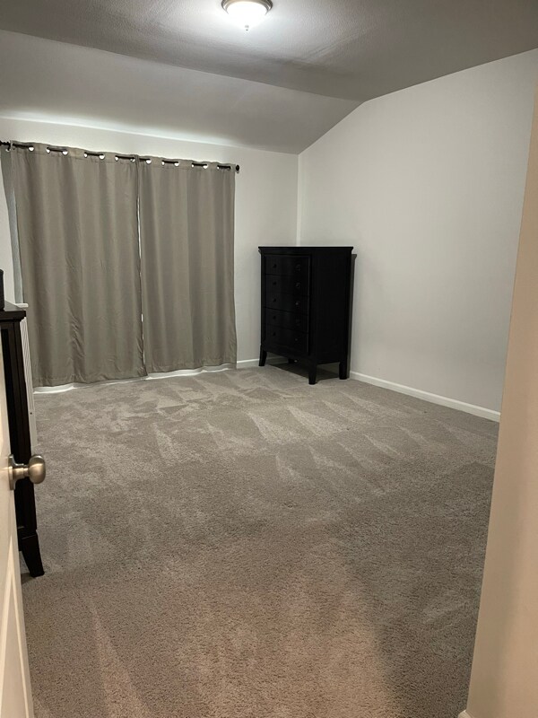 Photo - 932 Avagail Ave