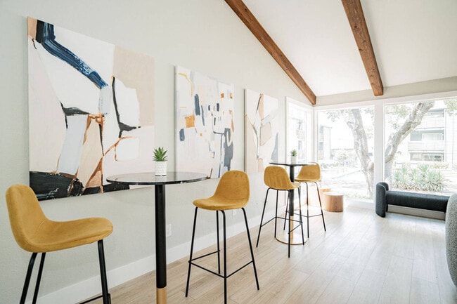 Photo - The Ellington