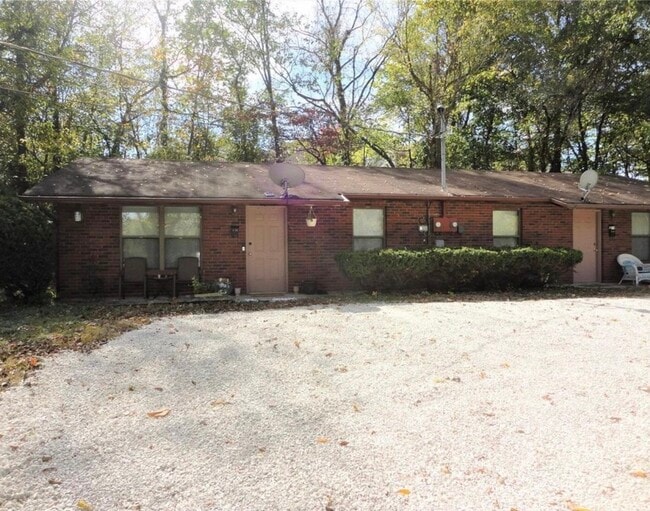 Building Photo - 630 S 4th St Unit 630 S. 4th St Festus