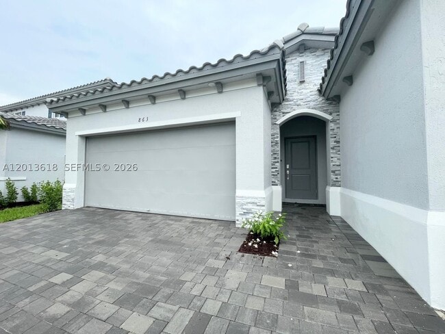 Photo - 863 SE 26th Rd