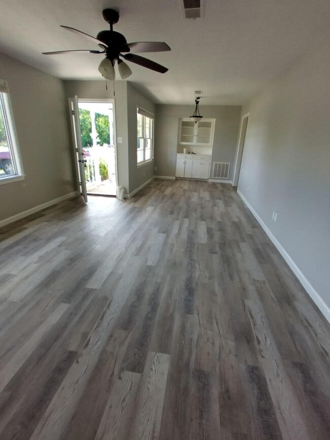 Photo - 1220 Walnut St