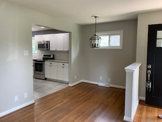 Photo - 683 Sheridan Dr