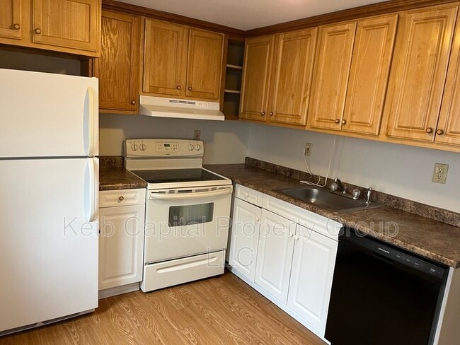 Photo - 90-92 Ford Street Unit Apt 6