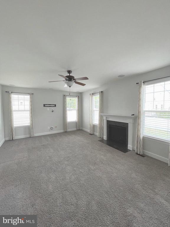 Photo - 43691 Yulan St