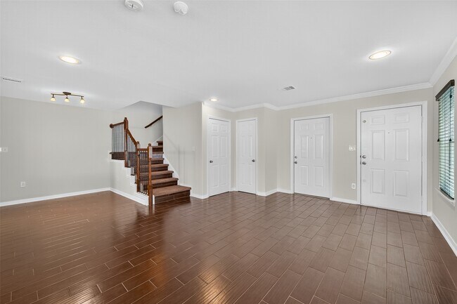 Photo - 6115 Shadow Isle Ln