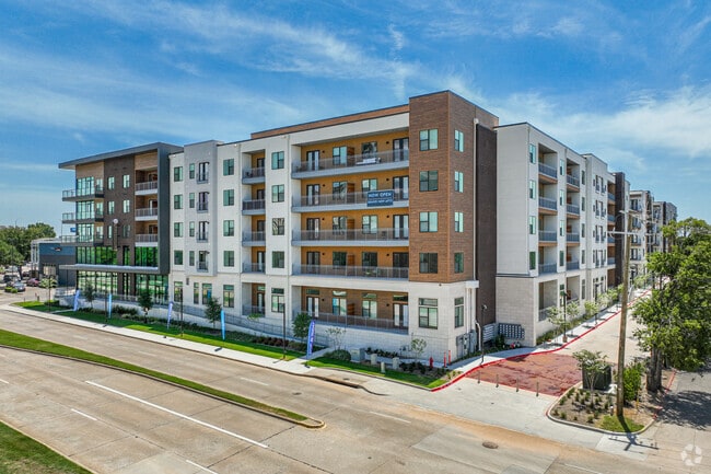 Photo - Presidium Valley View