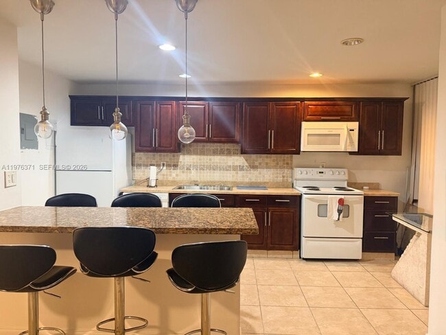 Photo - 18031 Biscayne Blvd Unit 201