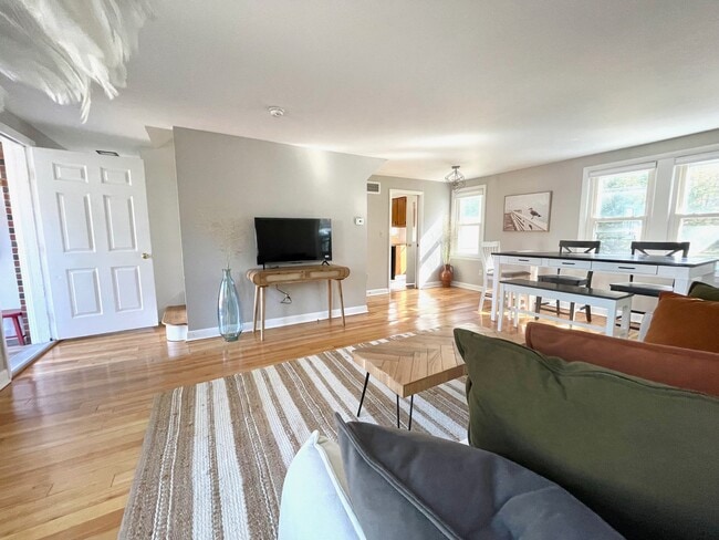 Photo - 13 Krampf Cir