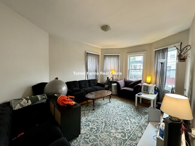 Photo - 374 Prospect St Unit 1