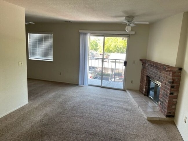 Photo - Spacious Orangevale condo that is clean, quite, and private.